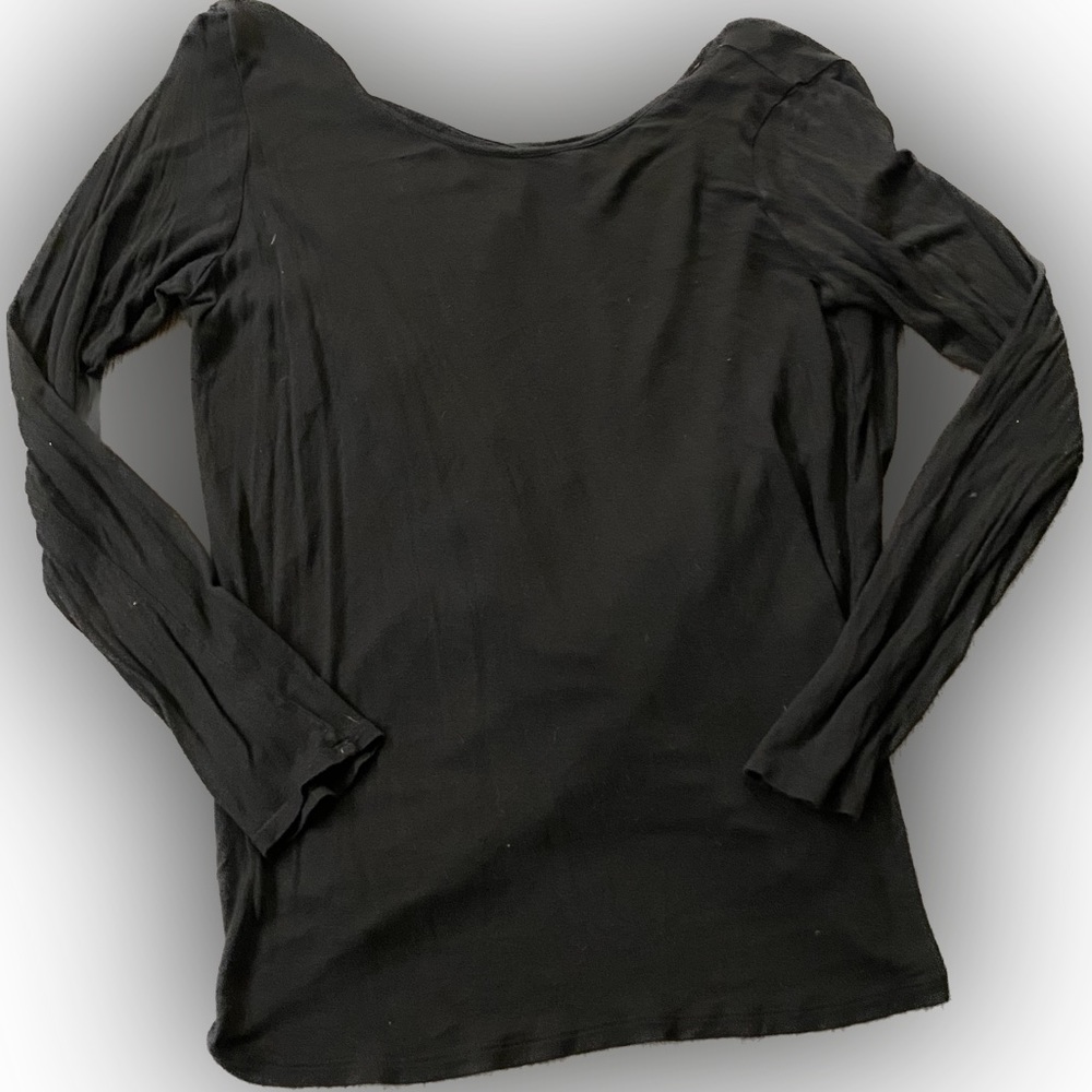 Express Open/Twisted Back Long Sleeve Shirt / Color: Black / Size: L